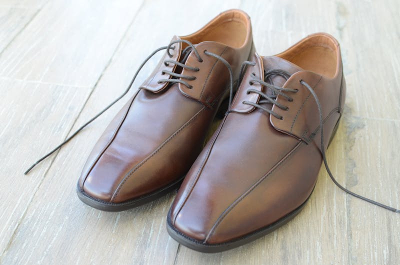 Men's essential footwear collection