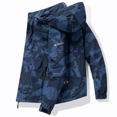 Men’s ski jacket with hood and modern design